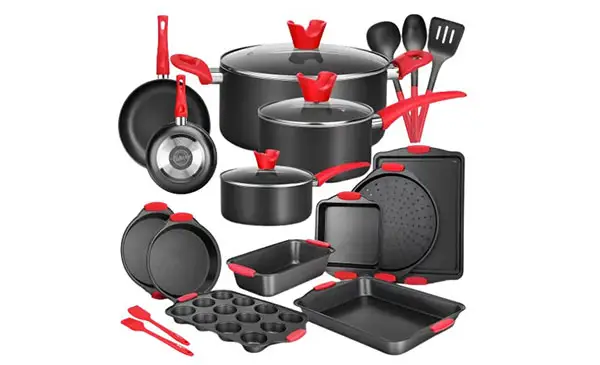 COOKWARE AND BAKEWARE