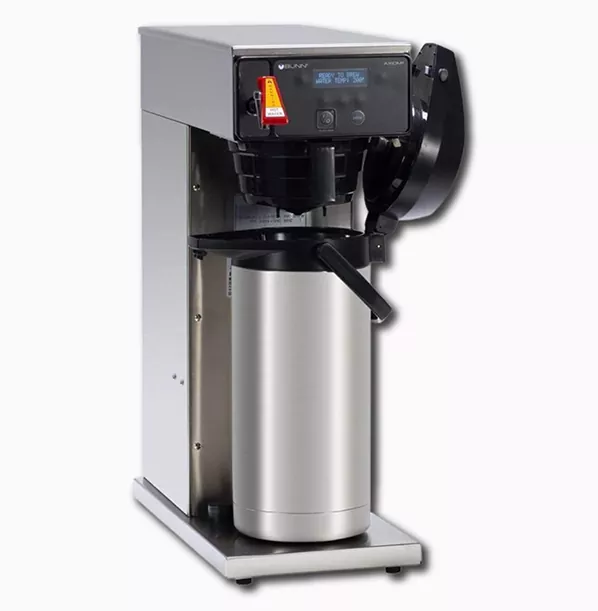 Dual voltage coffee maker